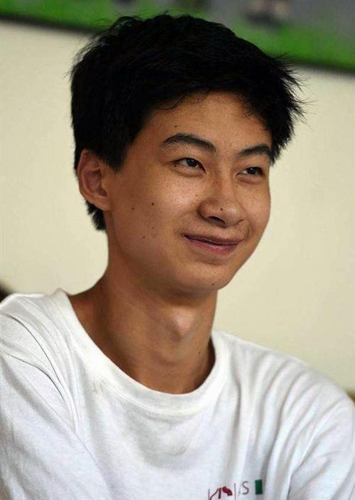 包含夺冠者欣喜苦尽甘来，准备衔接下一个挑战的词条