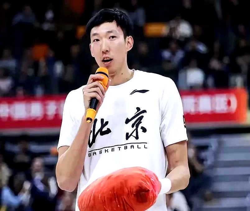 吉林队客场取得胜利，球队士气高昂的简单介绍