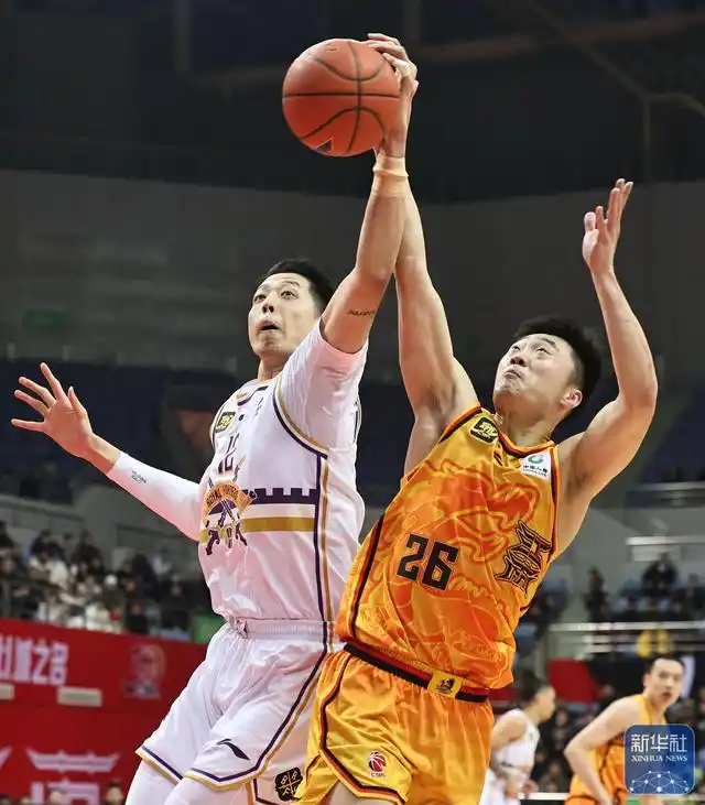 江苏男篮击败竞争对手,豪取全胜 江苏男篮击败竞争对手,豪取全胜
