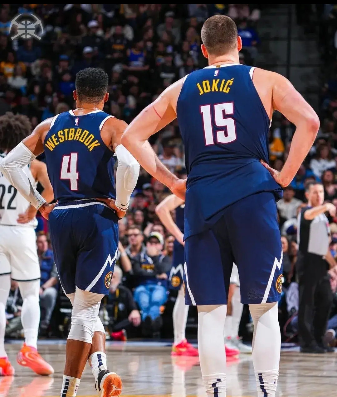 雷霆不敌湖人，维斯布鲁克砍下分