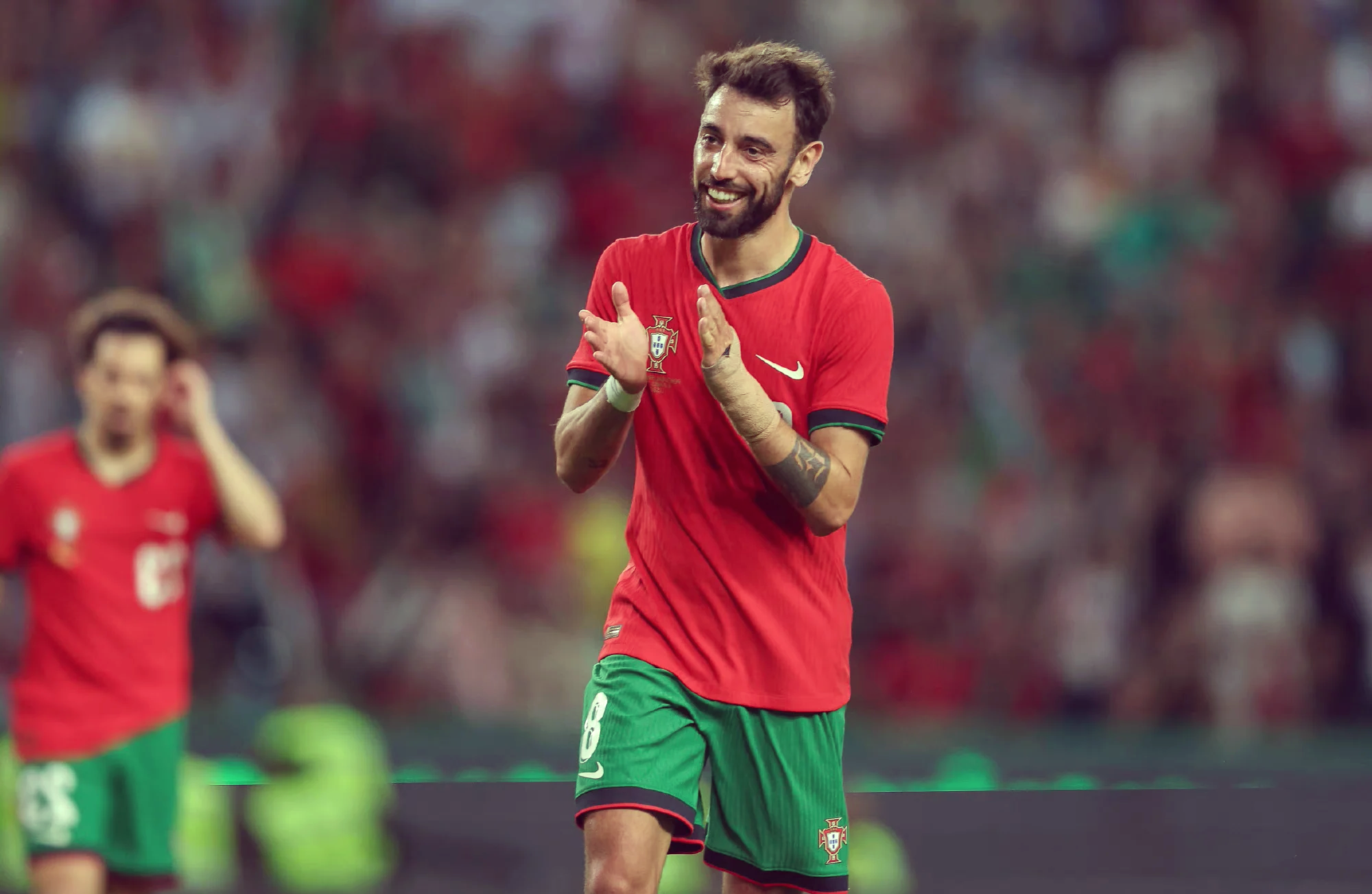 效力于欧洲俱乐部的球员表现出色的简单介绍