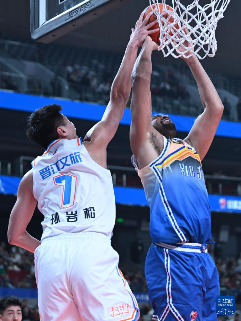 福建队谋求翻盘，备战对手强势进攻