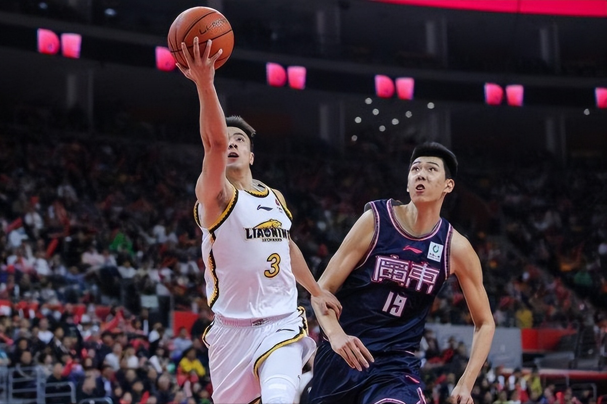 高手对决，CBA联赛掀起热烈潮流的简单介绍